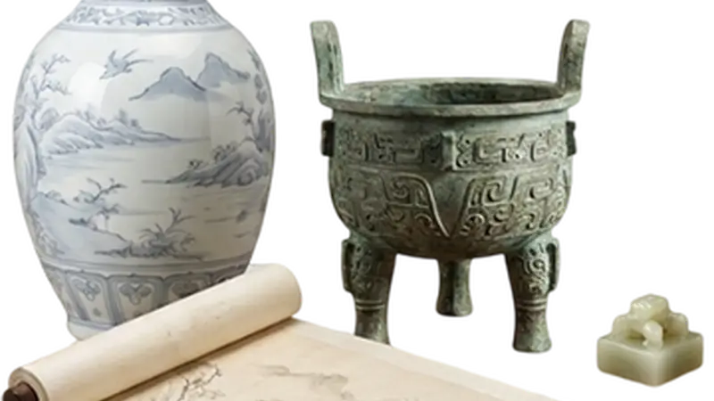 【穿越时空的国宝密语】第四期：方寸玉杯，藏尽大明风华——兰州市博物馆藏明代青玉双螭耳杯