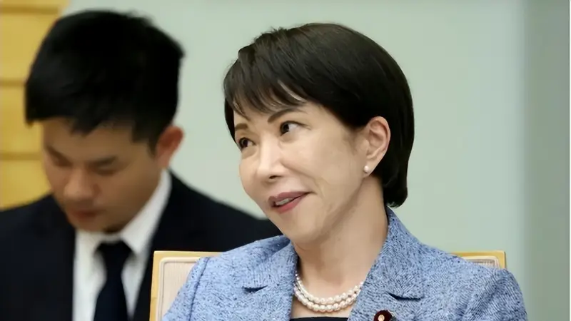 唯独中国交5倍签证费？高市不听岸田劝告，中方对日本改了称呼！