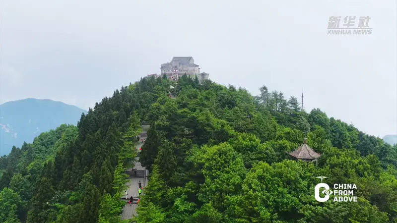 瞰中国｜湖南：赴南岳衡山 享夏日清凉