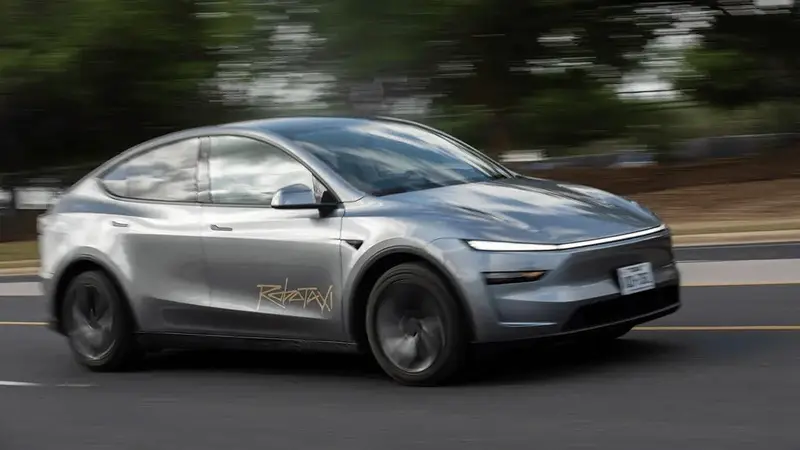 特斯拉将Robotaxi自动驾驶出租车服务扩展至美国奥兰多和坦帕