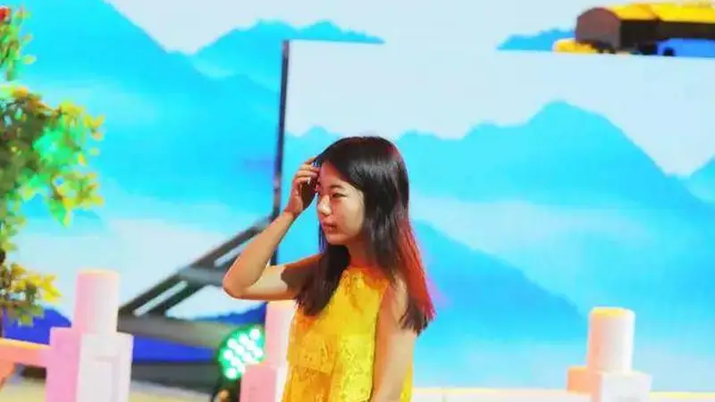 蒋方舟“阴沟翻船”，天才少女是人设更是包袱