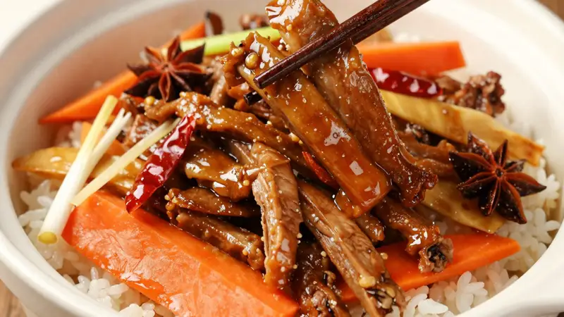 烩鸭条：老厨师揭秘软烂入味秘诀，在家也能做