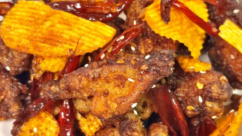 免复杂腌料！薯片碎锁脆，在家复刻酥脆鸡翅