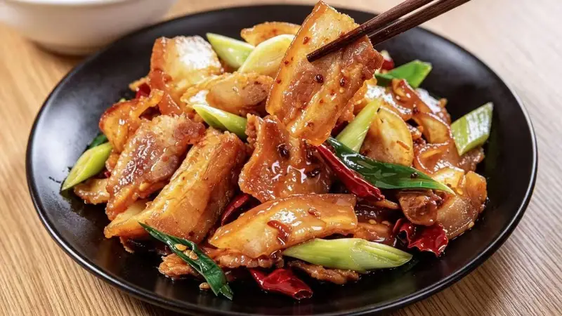 在家做地道川菜“回锅肉”，记住这几步，0 失败，香而不腻超下饭