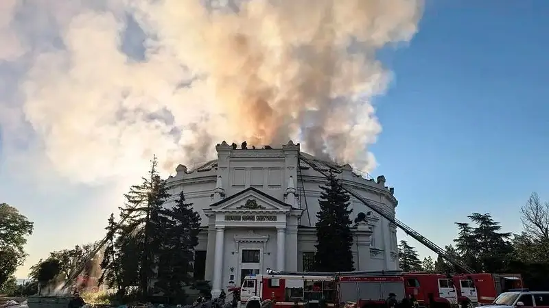俄乌前线战事烈度不减,能源设施成为重点目标,克里米亚宣布进入“紧急状态”
