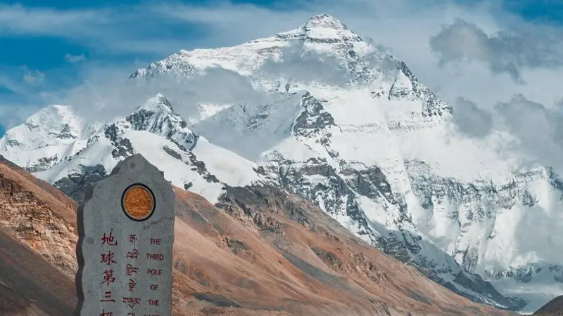 为何珠峰大半在中国,却让全世界默认它是中国的象征?