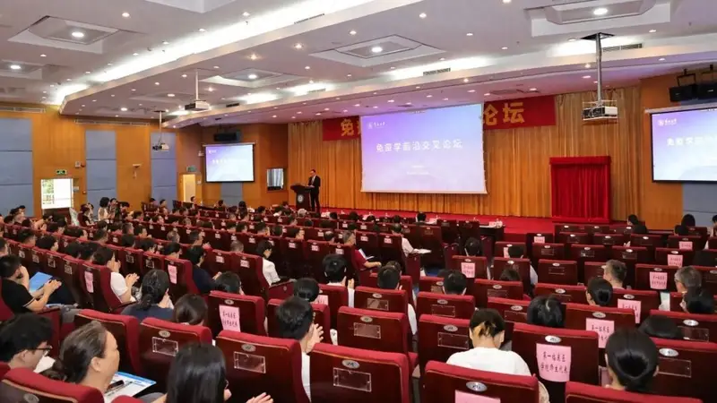 教育部原司长周大旺受聘暨南大学生物医学高等研究院院长