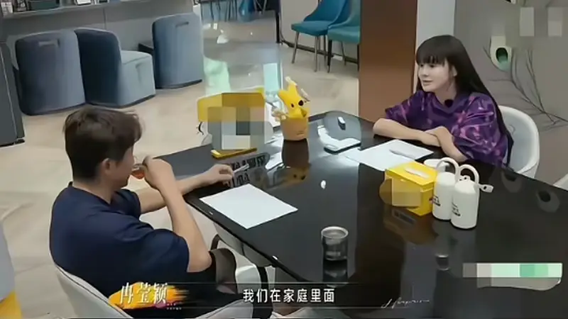 45岁邹市明“听老婆的话”，今年重返拳击赛场！妻子冉莹颖笑称：打赢了有钱花，打输了大不了换老公，还有保险拿