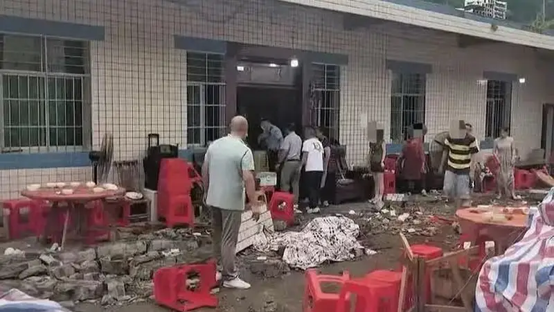 升学宴致5死17伤，知情人：小孩高考500多分，其父得了癌症；主家亲属：主家发愁怎么赔偿，望大家嘴下留情；当地镇政府发声
