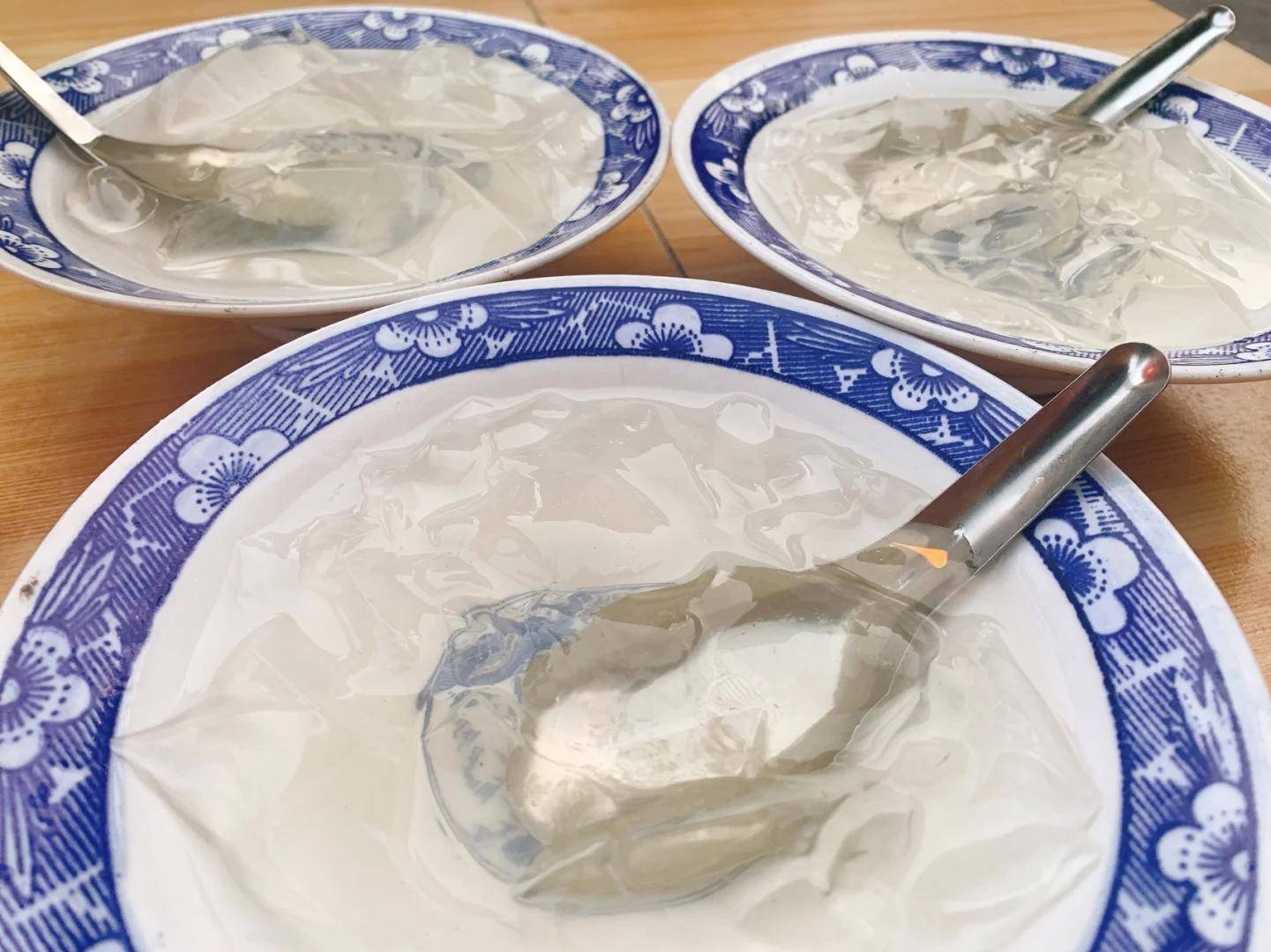 吕文扬的石凉粉匠心打磨记