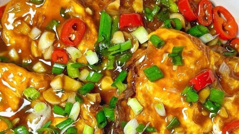 红烧煎蛋，溏心的，绝了！这酱汁拌饭我能吃三大碗