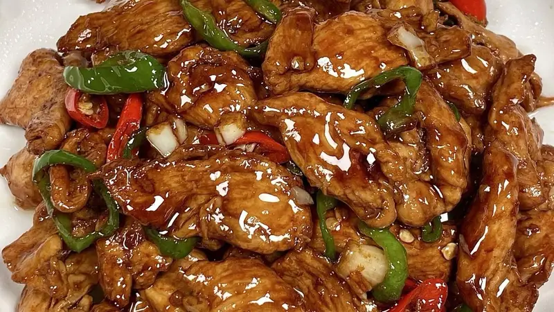 香香辣辣小炒鸡胸肉，嫩滑入味的下饭天菜