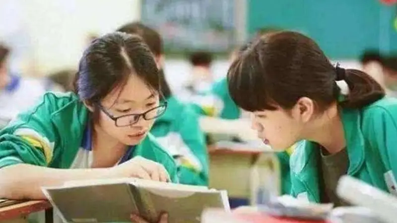 “比早恋更可怕！”中学生毒友谊正在迅速蔓延，家长要提高警惕