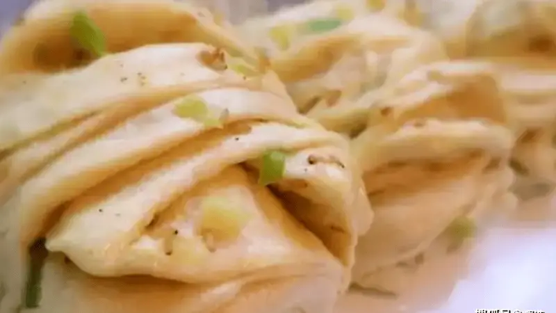 原创椒盐小花卷，我家一周做三次，比面包还香，学会再也不用买了