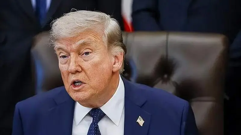 特朗普正式宣布，霍尔木兹海峡属于美国领土