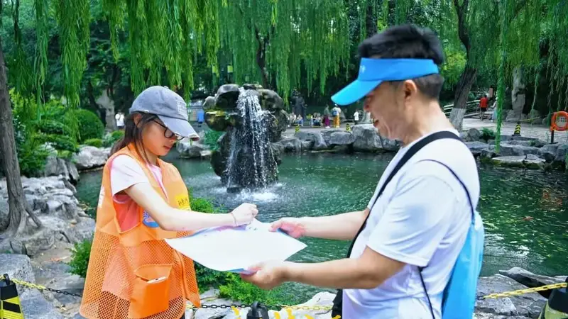出发寻泉！市民游客徒步集章，邂逅泉城夏日清凉