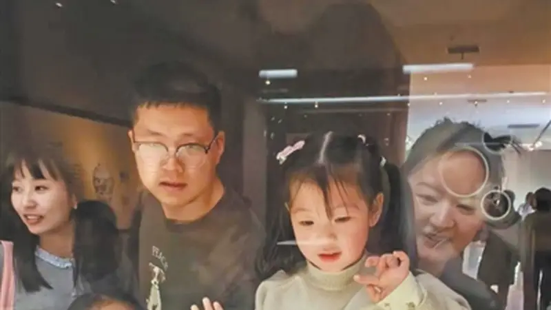 景德镇“窑变”记（文化中国行）
