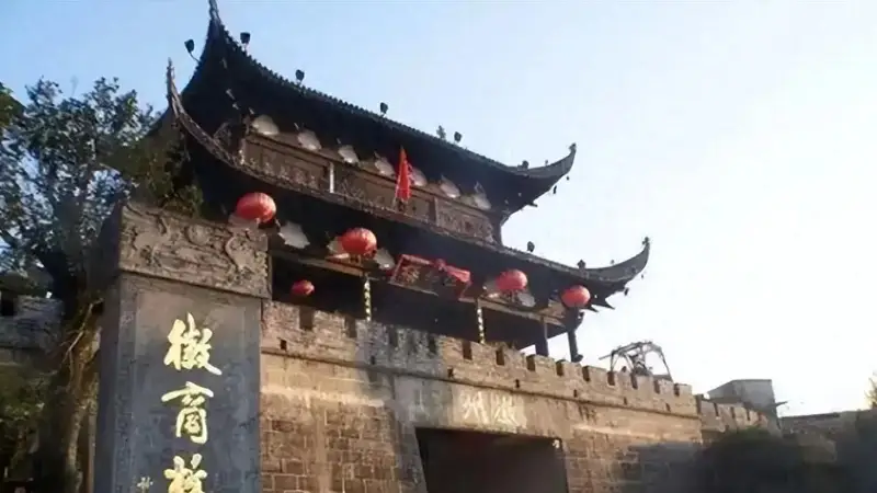 为了避税压制砖茶，晋商无意间打造了贯通欧亚的万里茶道？