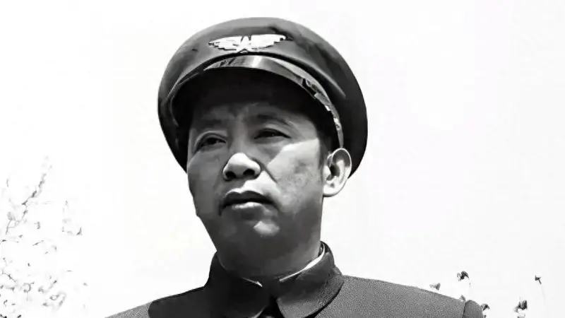 古城深处 四野往事里的署名序章谭政坦然将刘亚楼名字置前 自此电报署名再无己名
