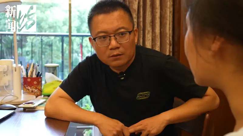 女儿中考692.5分，名校毕业父母劝她放弃重点高中读中职，起初遭抵触，父亲刷完近十年中考数学试卷，给女儿算了一笔账