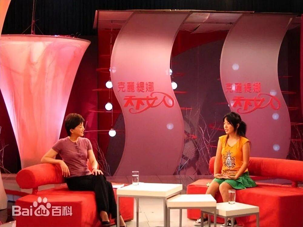 蒋方舟的回应太过针锋相对，影响了效果，还可能暴露了论文的质量不高