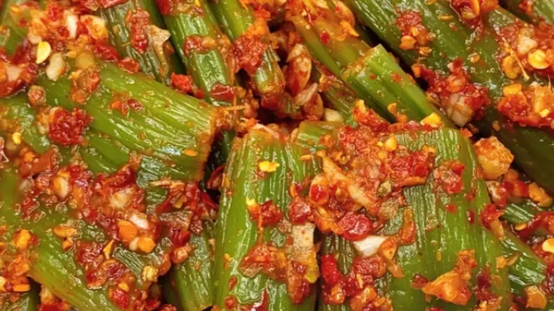 赣乡秋冬传统小菜，腌菜梗一口酸辣唤醒味蕾