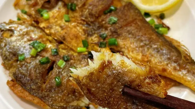 黄花鱼这么做香而不腻，酥酥脆脆，不仅下饭又下酒