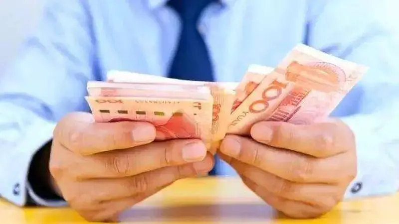 7月22日：为什么有钱人五一不出去旅游？背后隐藏着一个秘密