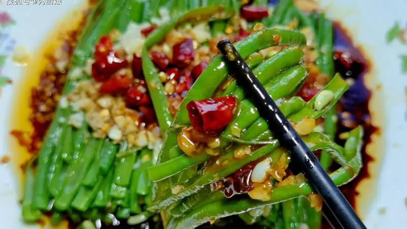 古城入伏食蔬时 西葫冬瓜配金菜 烟火里的城市清润食光
