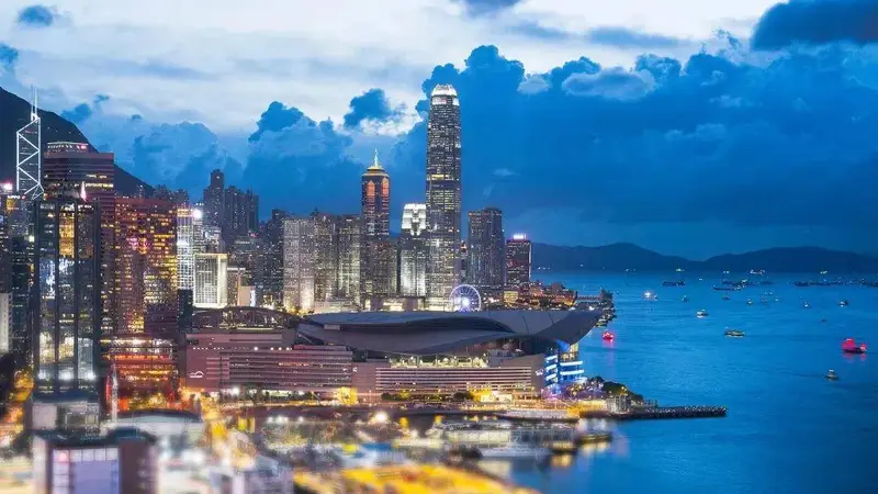 古城香港的基础教育文艺氛围里，优质中小学正敞开全球揽才视野