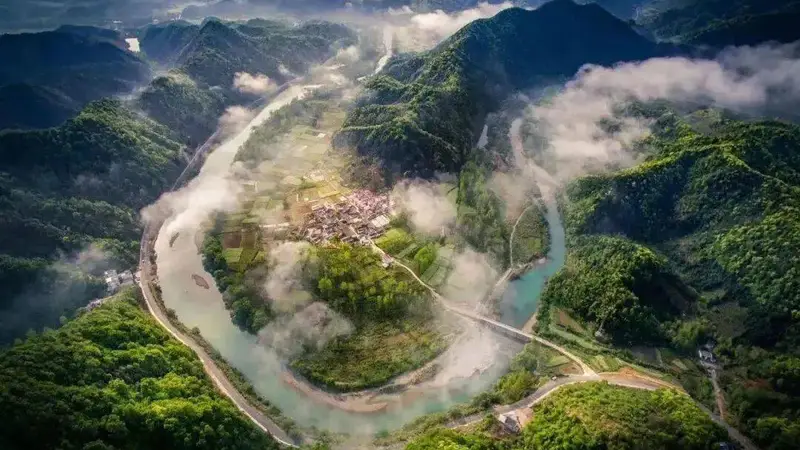 “皖美如画”康养旅游主题媒体见面会,首场为何选中石台?