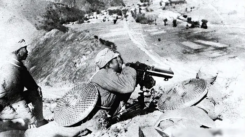 1941年,聂荣臻惊闻1000土匪硬怼8000日军,急令:送去500手榴弹