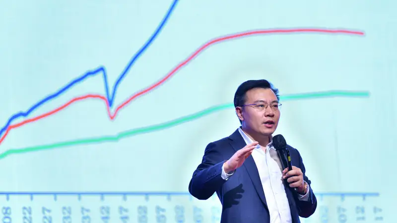 任泽平“付费群”风波持续发酵:VIP会员称跟着买什么亏什么,已更换上课方式