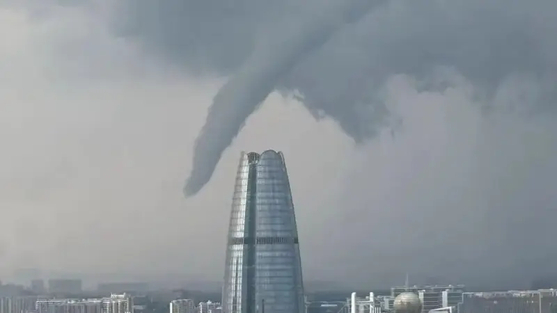宁波上空出现未达地面龙卷风 气象台说明情况