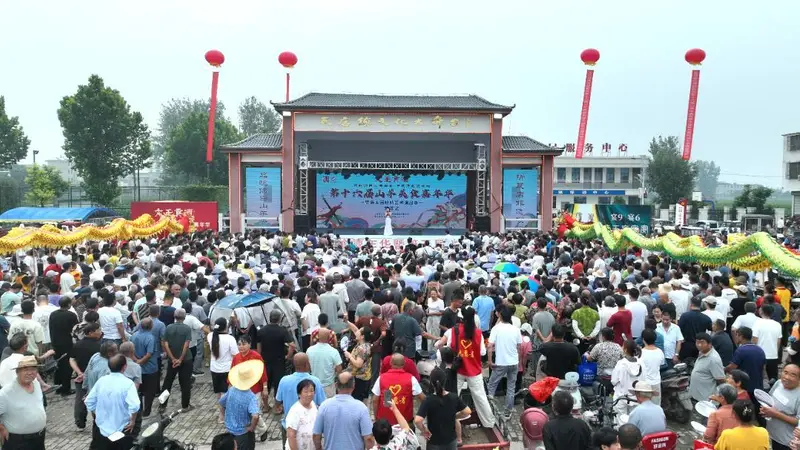 安徽临泉瓦店镇：山羊美食与唢呐文化艺术节点燃乡村盛夏狂欢