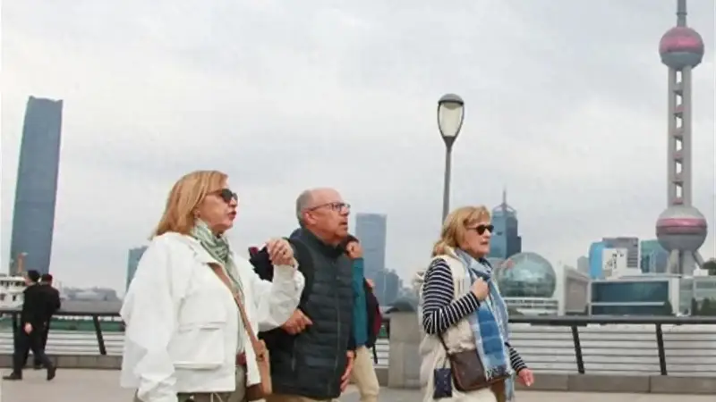 欧洲游客赴华热潮：旅游之名下的商业与产业探索