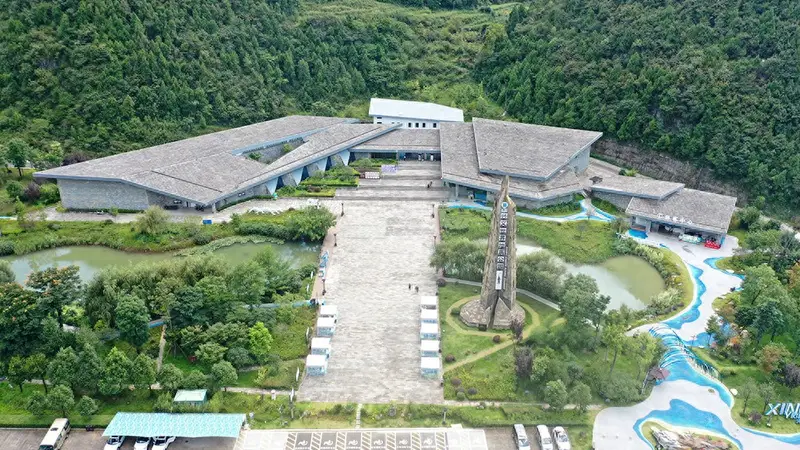 兴义地质公园博物馆暑期文旅热度飙升 吸引全国亲子家庭探寻贵州龙奥秘