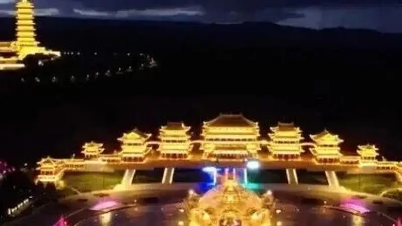 繁峙憨山文化旅游景区：“夜游热”持续升温