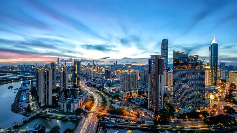深圳上半年GDP增长5.8%：工业与外贸向上，消费与投资承压