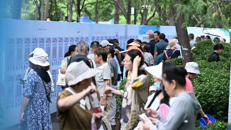 人头攒动！七夕千佛山相亲会周末人气爆棚，快来脱单吧