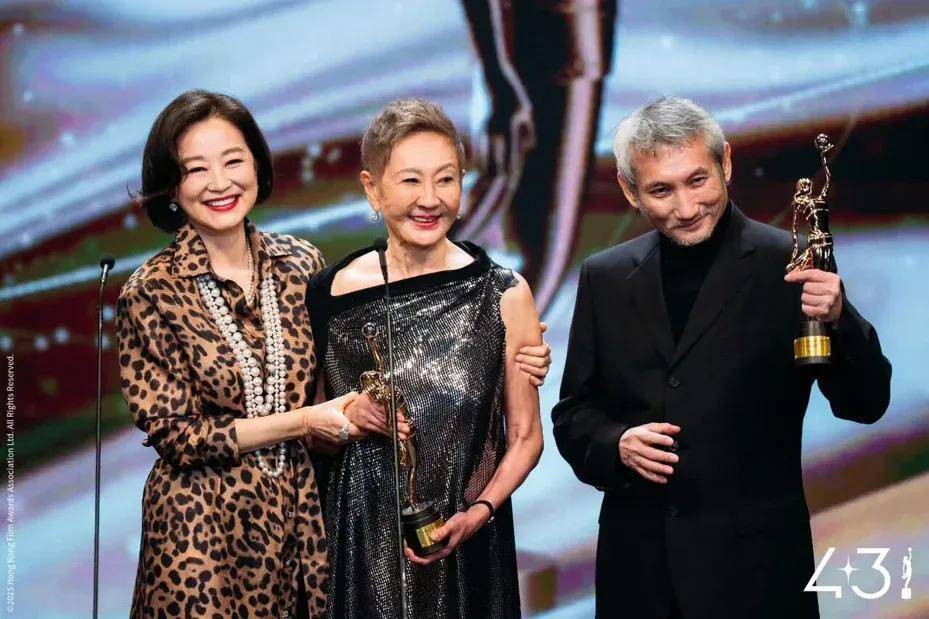 林青霞眼中“最有型女人”！75岁施南生病逝，她为什么是精英港女天花板？
