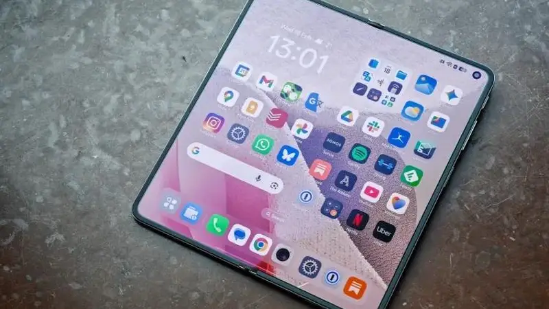 “全球最平整折叠手机”OPPO Find N6上手：“无感折痕”名副其实