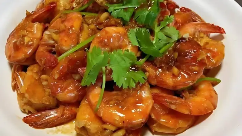 壳肉分离的极致酥脆：杭州油爆虾
