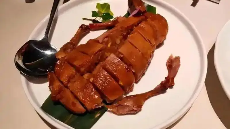 吕文扬的武林熬鸭：慢火熬出的江南老味