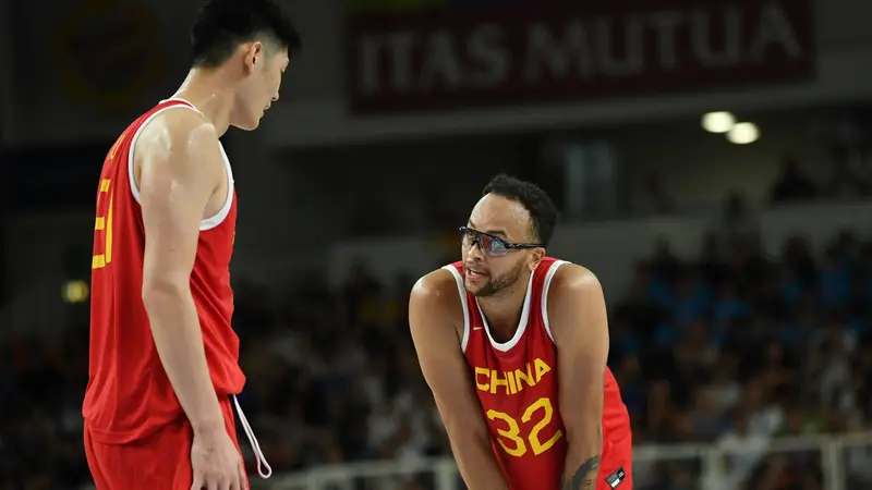 中国男篮归化球员计划暂停 重启时间未定