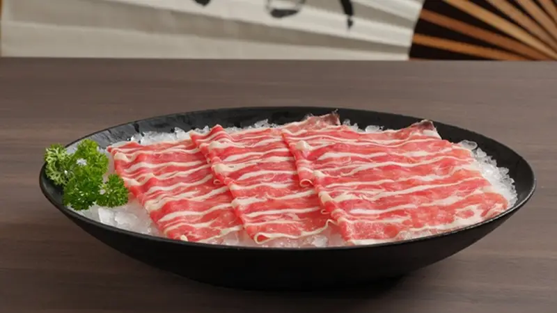 淄博古城烟火里的文艺火锅 原切肥牛勾勒城市食味意趣
