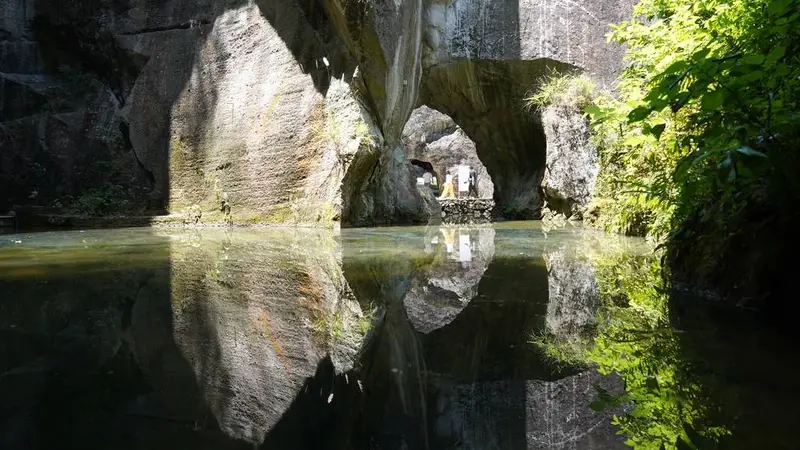浙江黄岩游石窟 享清凉