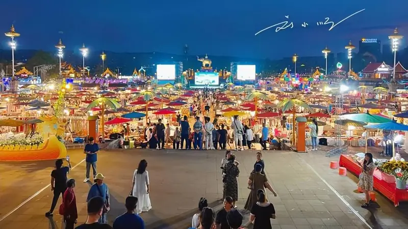 西双版纳有“亚洲最大夜市”,好多网红来拍照,却引发不少争议?