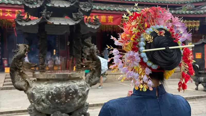 实测泉州蟳埔簪花:没必要追网红店,普通店差别真的很小