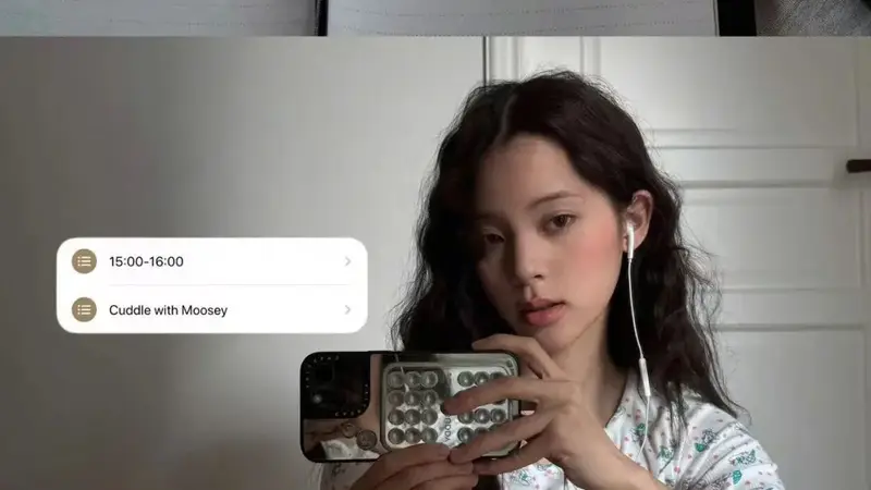 有线耳机的复古回潮，揭开Y2K Beauty 2.0的美学新篇章